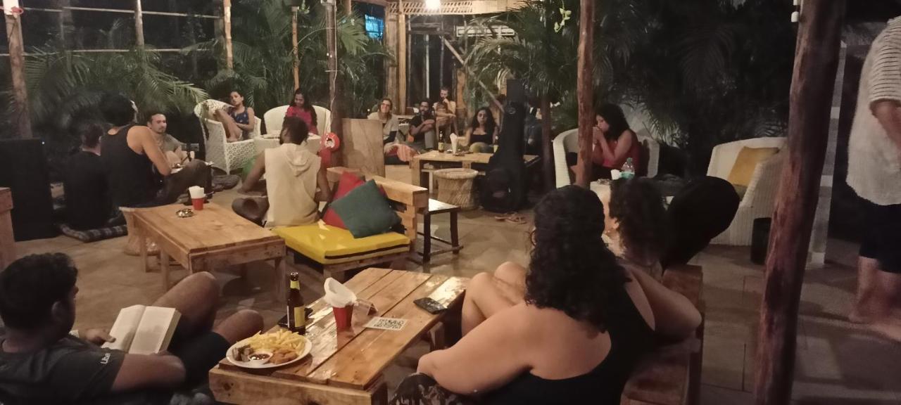 Red Monkeys Hostel Arambol Dış mekan fotoğraf