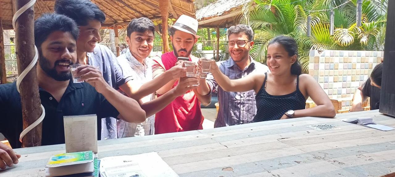 Red Monkeys Hostel Arambol Dış mekan fotoğraf